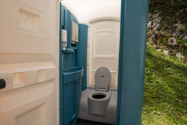 Best Luxury portable toilet rental  in Springdale, OH